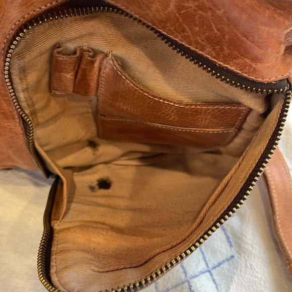 Bed Stu JACK crossbody.See ALL  photos. Excellent exterior condition - Picture 6 of 12